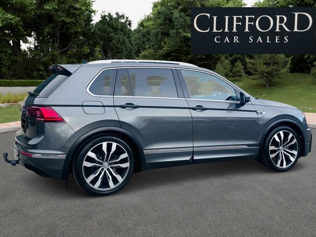 2017 Volkswagen Tiguan 2L R-Line 5dr - Photo 12