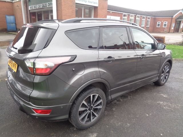 2019 FORD KUGA 1.5T EcoBoost GPF ST-Line SUV 5dr Petrol Manual Euro 6 (s/s) (150 ps) - Photo 6