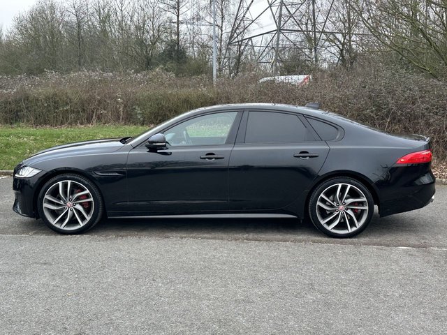 2016 JAGUAR XF - Photo 2