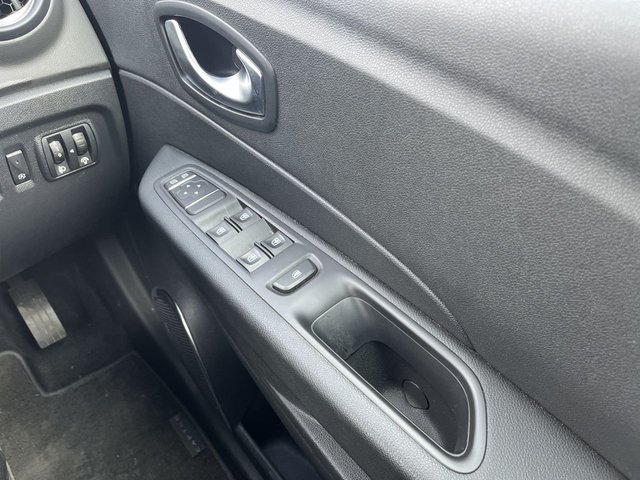 2018 RENAULT CAPTUR - Photo 12