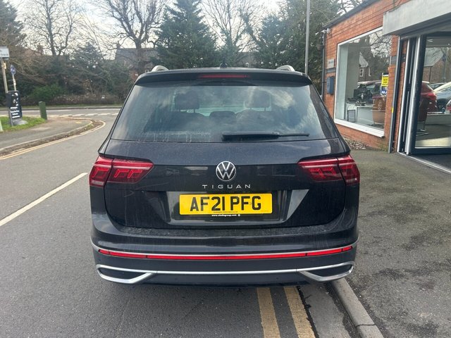 2021 Volkswagen Tiguan - Photo 5