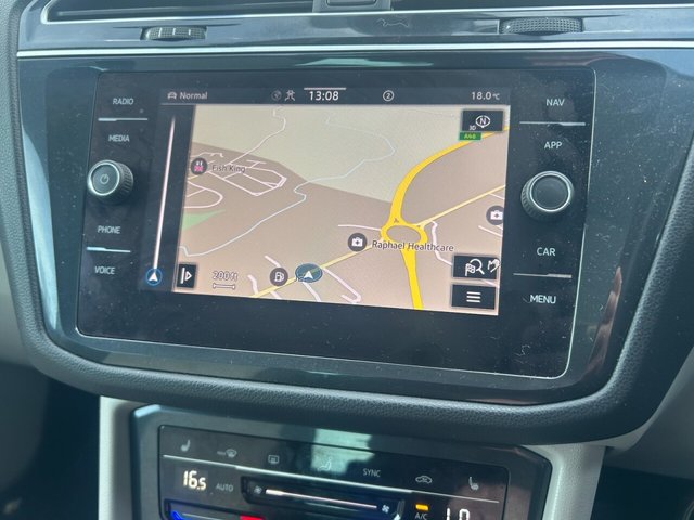 2021 Volkswagen Tiguan - Photo 11