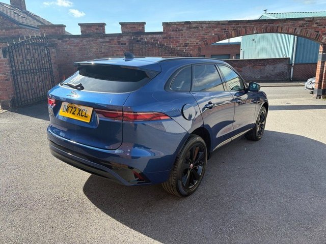 2022 Jaguar F-Pace 2L R-Dynamic Black 5dr - Photo 5