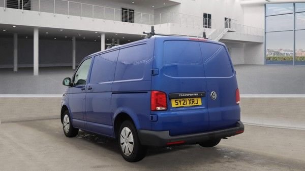 2021 VOLKSWAGEN TRANSPORTER - Photo 2