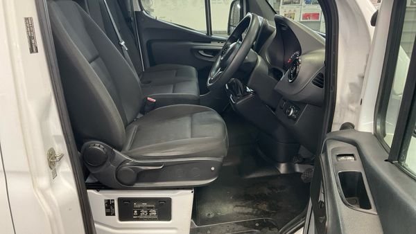 2019 Mercedes-Benz SPRINTER - Photo 11