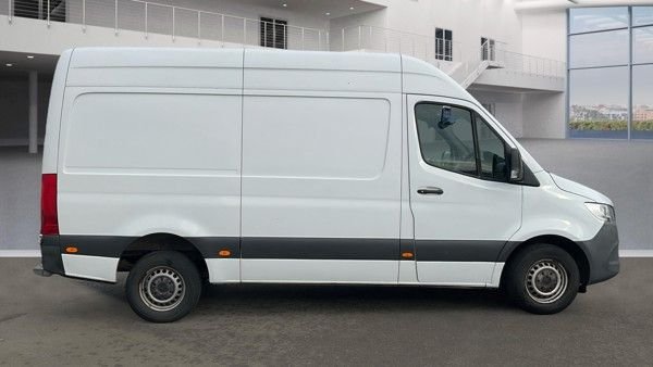 2019 Mercedes-Benz SPRINTER - Photo 8