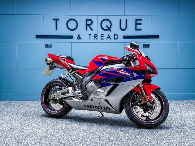 2005 05 Honda Cbr1000rr Fireblade RR-5 998cc Supersports