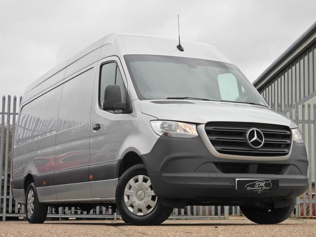 2023 Mercedes-Benz Sprinter 2L Premium 5dr