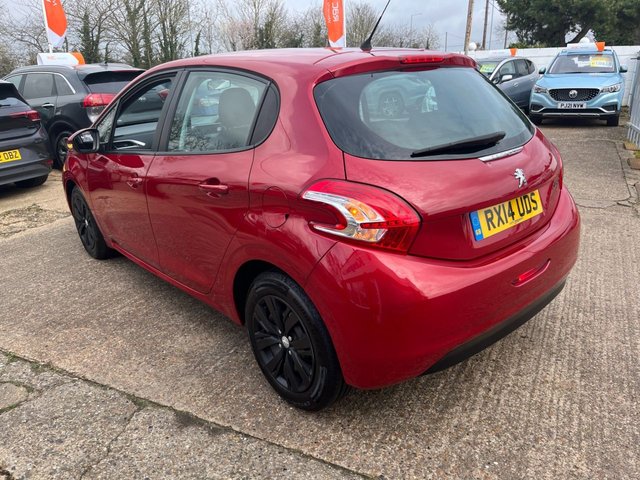 2014 PEUGEOT 208 1.2 VTi Access+ Hatchback 5dr Petrol Manual Euro 5 (82 ps) - Photo 5