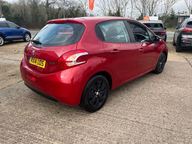 2014 PEUGEOT 208 1.2 VTi Access+ Hatchback 5dr Petrol Manual Euro 5 (82 ps) - Photo 7