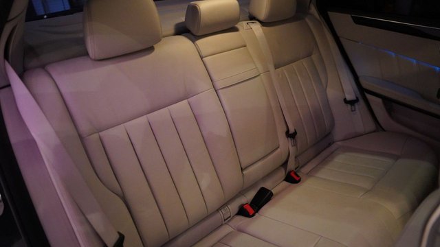 2015 Mercedes-Benz E-CLASS 2.1 E300dh BlueTEC AMG Night Edition (Premium) Saloon 4dr Diesel Hybrid G-Tronic+ Euro 5 (s/s) (231 ps) - Photo 6