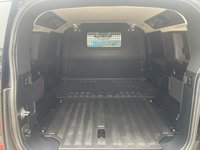 USED 2023 23 LAND ROVER DEFENDER 3.0 D250 MHEV SE Hard Top SUV 5dr Diesel Auto 4WD MWB Euro 6 (s/s) (250 ps) 