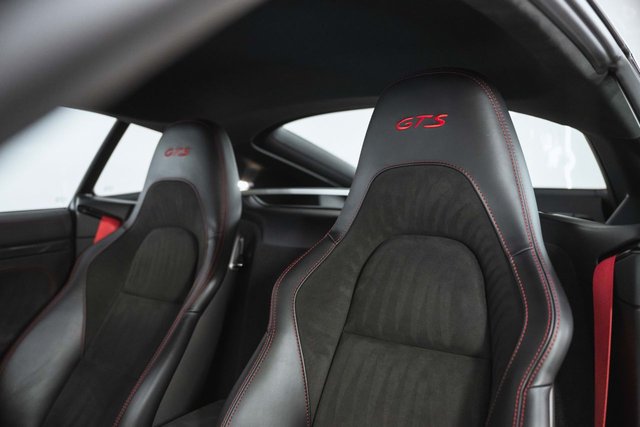 2022 PORSCHE 718 CAYMAN - Photo 3