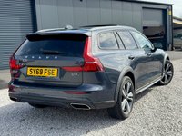 USED 2019 69 VOLVO V60 CROSS COUNTRY 2.0 D4 Plus Estate 5dr Diesel Auto AWD Euro 6 (s/s) (190 ps) 