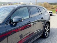 USED 2019 69 VOLVO V60 CROSS COUNTRY 2.0 D4 Plus Estate 5dr Diesel Auto AWD Euro 6 (s/s) (190 ps) 