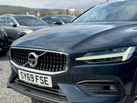 USED 2019 69 VOLVO V60 CROSS COUNTRY 2.0 D4 Plus Estate 5dr Diesel Auto AWD Euro 6 (s/s) (190 ps) 