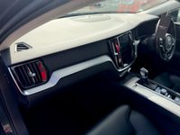 USED 2019 69 VOLVO V60 CROSS COUNTRY 2.0 D4 Plus Estate 5dr Diesel Auto AWD Euro 6 (s/s) (190 ps) 