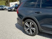 USED 2019 69 VOLVO V60 CROSS COUNTRY 2.0 D4 Plus Estate 5dr Diesel Auto AWD Euro 6 (s/s) (190 ps) 