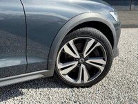 USED 2019 69 VOLVO V60 CROSS COUNTRY 2.0 D4 Plus Estate 5dr Diesel Auto AWD Euro 6 (s/s) (190 ps) 