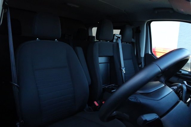 2022 Ford Transit Custom 2L Limited 5dr - Photo 12