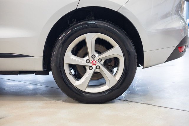 2018 Jaguar F-Pace 2L R-Sport 5dr - Photo 7