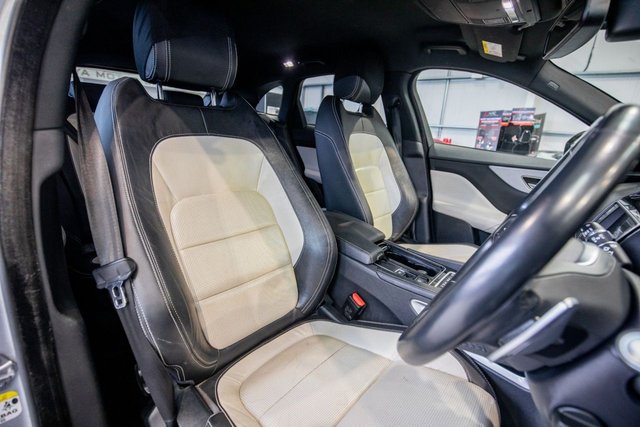 2018 Jaguar F-Pace 2L R-Sport 5dr - Photo 3