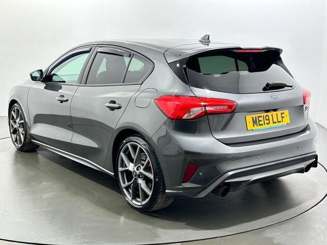 2019 Ford Focus - Photo 6