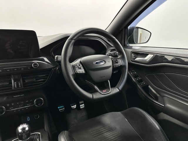 2019 Ford Focus - Photo 11