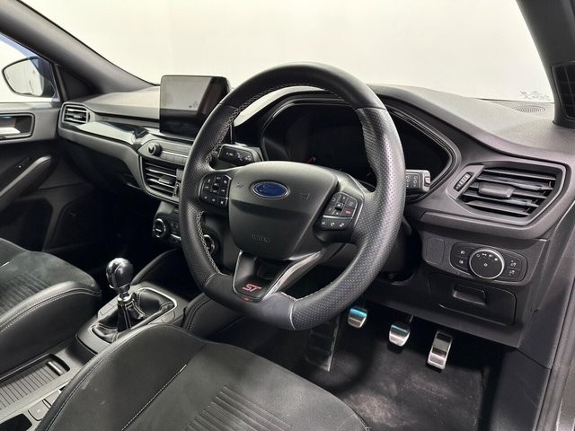 2019 Ford Focus - Photo 10