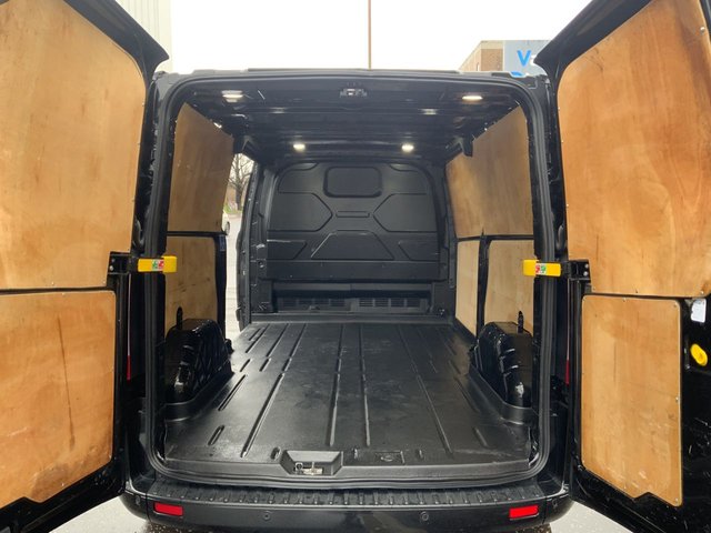 2022 Ford Transit Custom 2L Sport 5dr - Photo 8