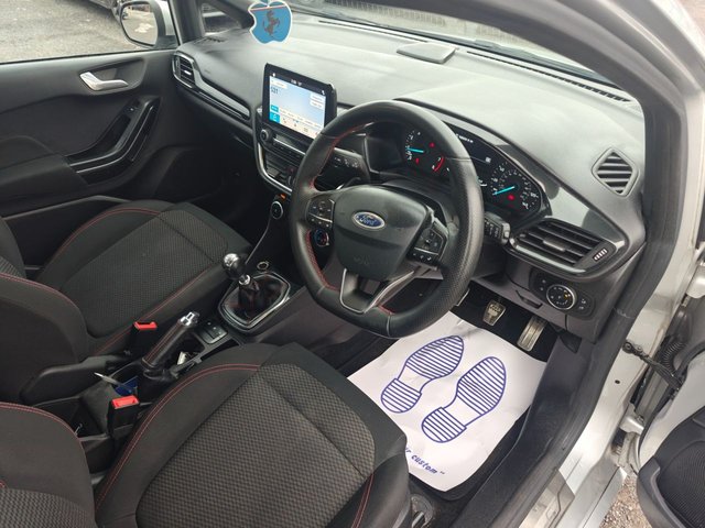 2019 FORD FIESTA - Photo 4
