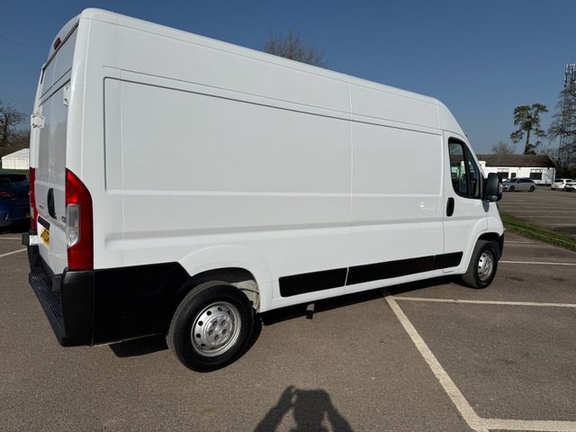 View our PEUGEOT BOXER