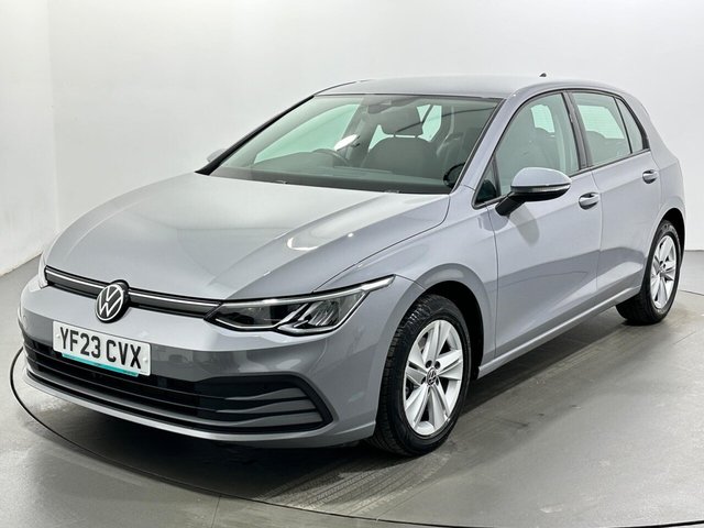 2023 Volkswagen Golf - Photo 4