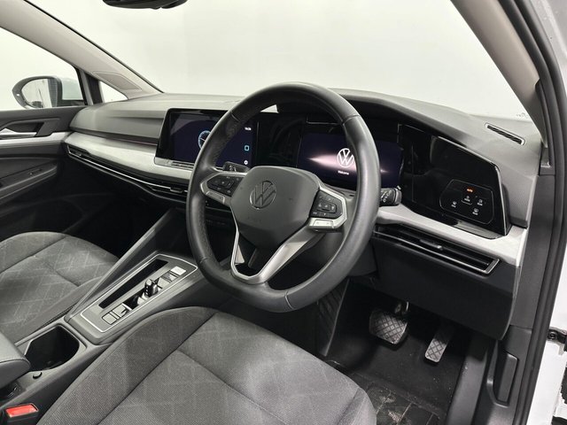 2023 Volkswagen Golf - Photo 10