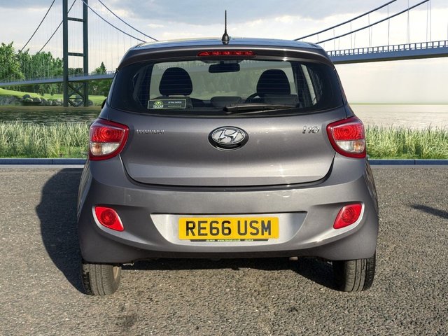 2016 HYUNDAI I10 - Photo 5