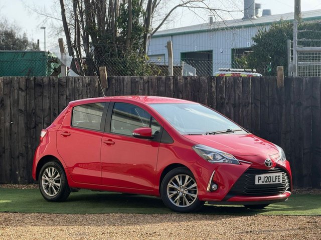 2020 TOYOTA YARIS - Photo 6