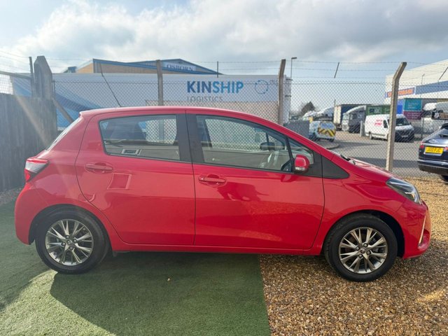 2020 TOYOTA YARIS - Photo 11