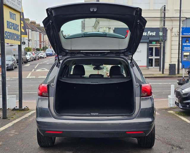 2016 VAUXHALL ASTRA - Photo 10