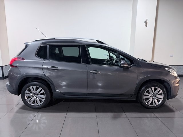 2017 PEUGEOT 2008 - Photo 3