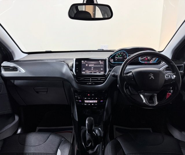 2017 PEUGEOT 2008 - Photo 7