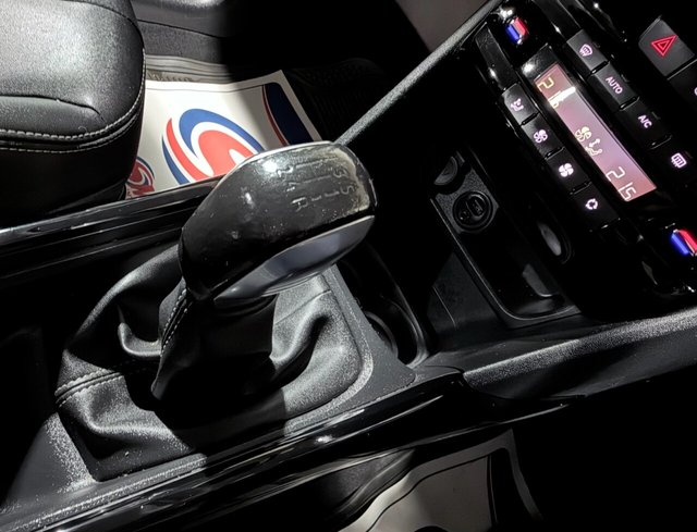 2017 PEUGEOT 2008 - Photo 12