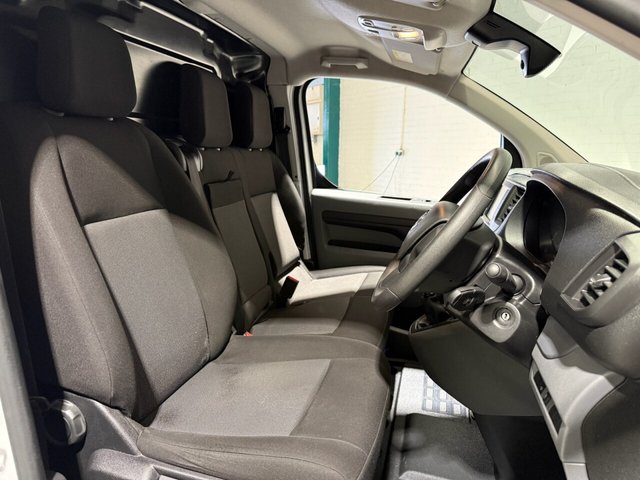 2023 VAUXHALL VIVARO - Photo 7