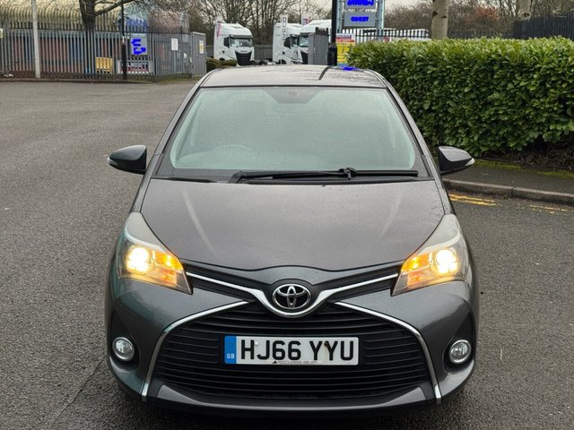 2016 Toyota Yaris 1L Icon 5dr - Photo 2