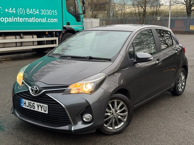 2016 Toyota Yaris 1L Icon 5dr - Photo 3