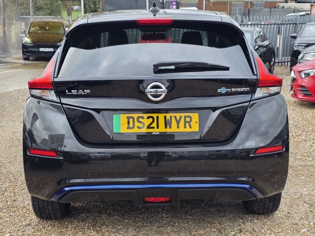 2021 NISSAN LEAF - Photo 6