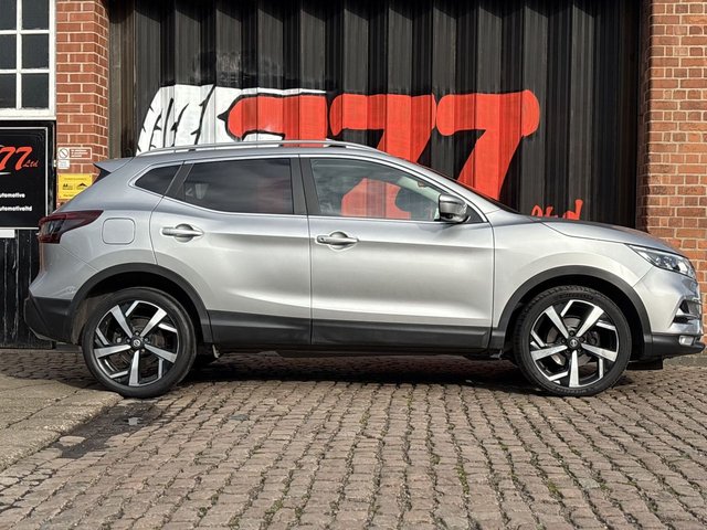 2021 NISSAN QASHQAI - Photo 2