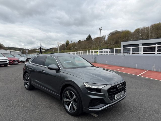 View our Audi Q8 3.0 TDI V6 50 S line SUV Diesel Tiptronic quattro Euro 6 (s/s) (286 ps)
