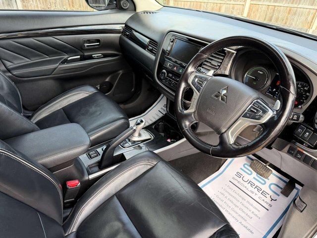 2016 Mitsubishi Outlander - Photo 5