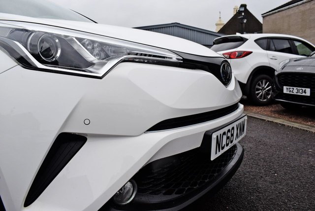 2019 TOYOTA C-HR 1.2 VVT-i Excel SUV 5dr Petrol Manual Euro 6 (s/s) (116 ps) - Photo 9