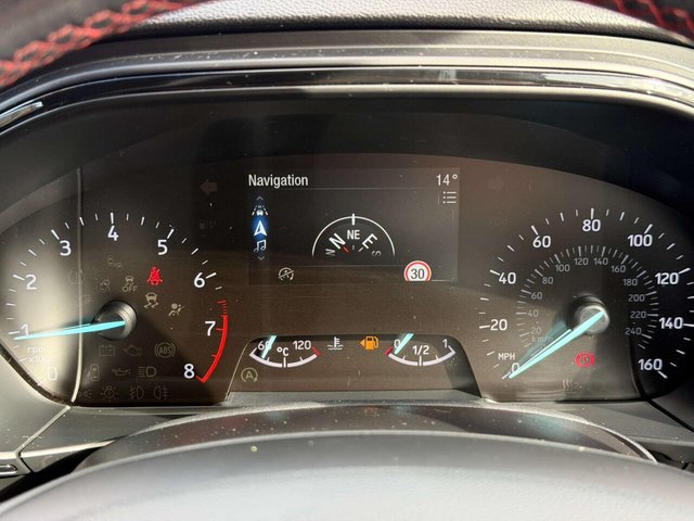 2018 Ford Focus - Photo 8